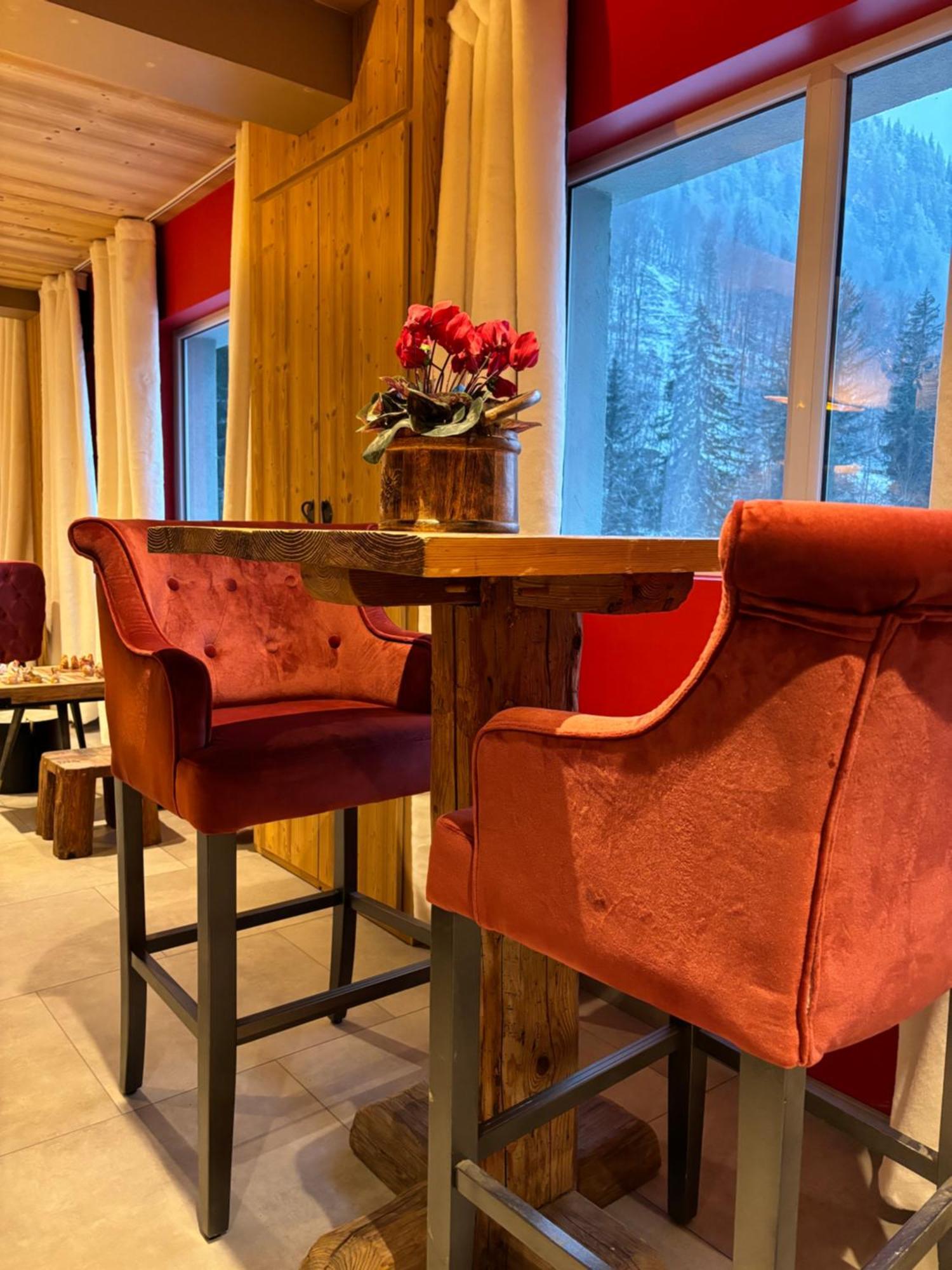 Les Secrets - Suites & Apartments Montriond Esterno foto